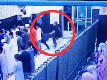 Awal Mula Remaja Bawa Badik di Makassar Masuk Masjid Aniaya Pria Salat