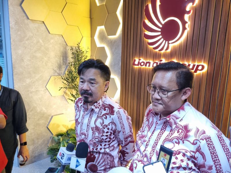 Rusdi Kirana dan Daniel Putut Kuncoro