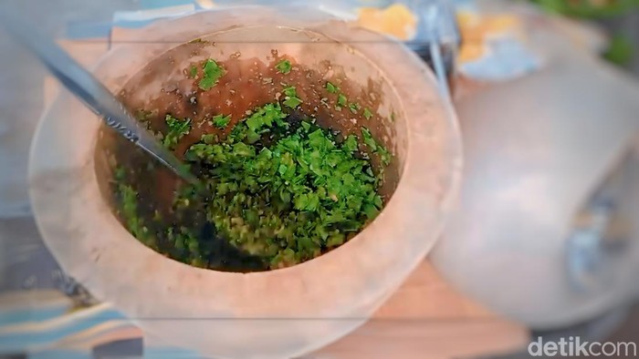 Sambal palanding atau petai cina