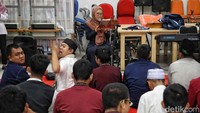 Hal tersebut membuat anak-anak memerlukan lebih banyak waktu untuk dapat menyerap pelajaran yang diberikan. 