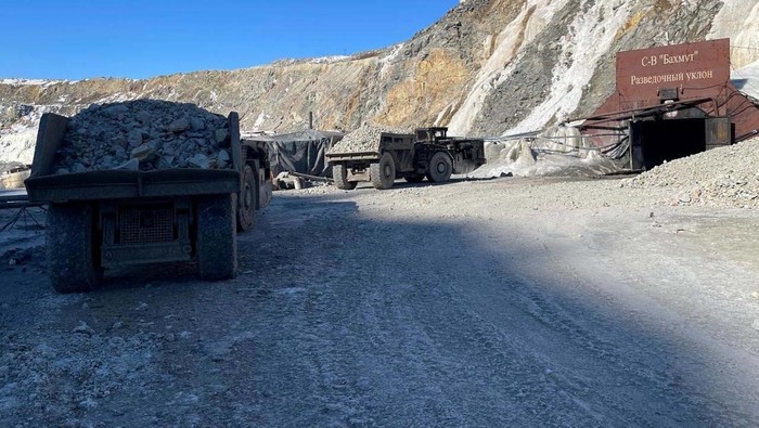 Rescuers arrive for search and rescue operations at the Pioneer gold mine, where miners were trapped after a rock fall, in the Amur Region, Russia March 19, 2024, in this still image taken from video. Russian Emergencies Ministry/Handout via REUTERS ATTENTION EDITORS - THIS IMAGE WAS PROVIDED BY A THIRD PARTY. NO RESALES. NO ARCHIVES. MANDATORY CREDIT.