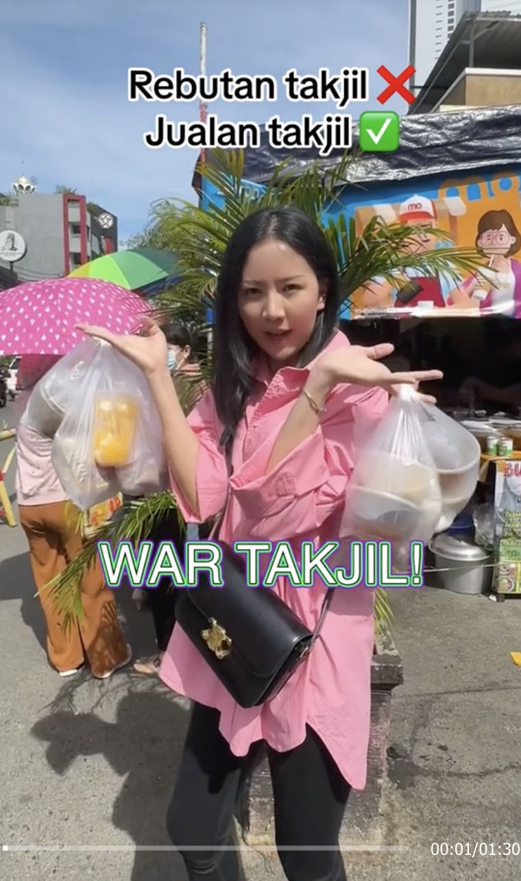 5 Momen Viral Selebgram Nonis Ikut Berburu Takjil, Niat Banget!