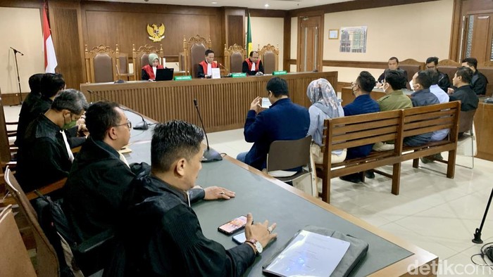 7 PPLN KL Divonis Percobaan soal Kasus Pemalsuan Data Pemilh 7 PPLN KL Divonis Percobaan soal Kasus Pemalsuan Data Pemilh