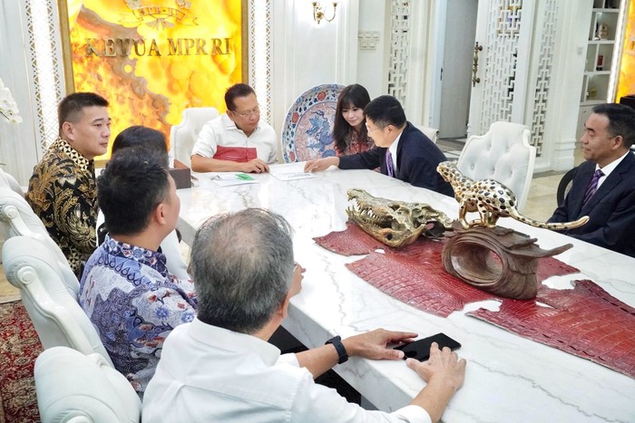 Bamsoet Bertemu Investor China