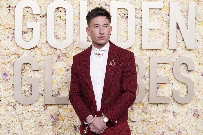 Barry Keoghan - Kandidat James Bond Barry Keoghan arrives at the 81st Golden Globe Awards on Sunday, Jan. 7, 2024, at the Beverly Hilton in Beverly Hills, Calif. (Photo by Jordan Strauss/Invision/AP)