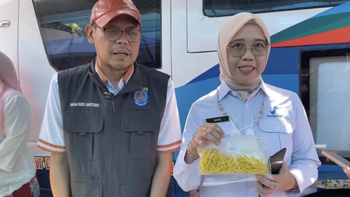 BPOM temukan mi mengandung formalin di Pasar Depok Jaya.