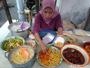 Bubur Waduk, Kuliner Legendaris Gresik yang Cuma Ada Saat Ramadan