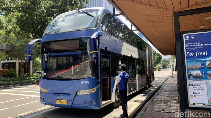 Bus wisata jakarta