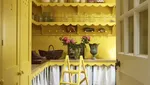 5 Inspirasi Dapur Warna Kuning Biar Tampak Lebih Hidup