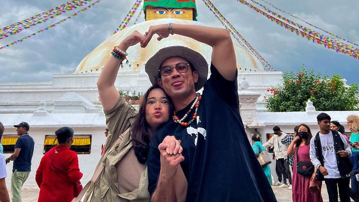 Denny Sumargo dan Olivia Allan
