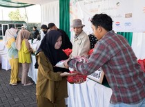 Donasi Paket Sembako untuk Warga yang Membutuhkan di Cikupa