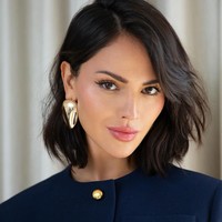 Wanita kelahiran Mexico City ini memulai karier akting lewat telenovela berjudul ‘Lola, Erase una vez’ yang tayang pada Februari 2007 hingga Januari 2008. Foto: Instagram/@eizagonzalez