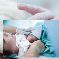 “Jatuh cinta (lagi) Welcoming our lil MVP to the big league! Only by His grace,” tulis keterangan unggahannya. Jessica diketahui melahirkan putri pertamanya pada Rabu (20/3/24) di sebuah rumah sakit di daerah Jakarta. Foto: Instagram