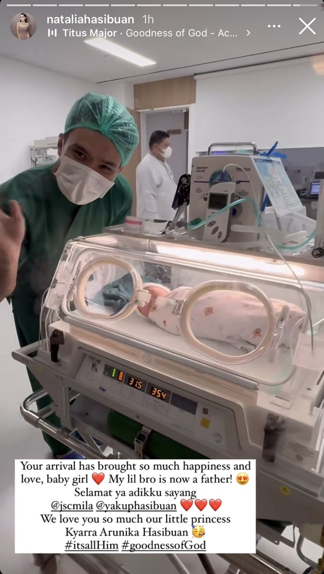 Kebahagiaan juga jelas terpancar dari Yakup Hasibuan. Resmi jadi orangtua baru, tak sedikit netizen yang memberikan ucapan selamat untuk Yakup dan Jessica. Foto: Instagram