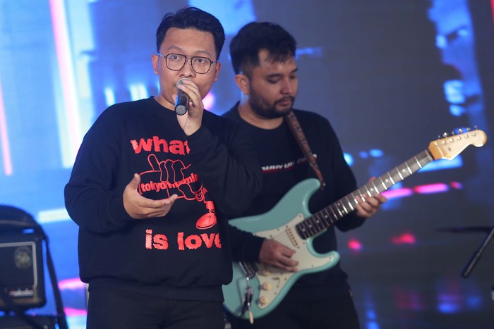 Keljo saat manggung di d'Pop Music Day.
