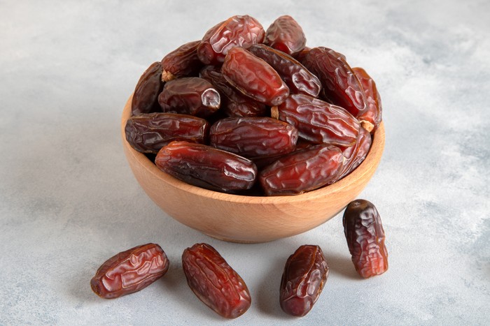 scrub alami dari kurma
