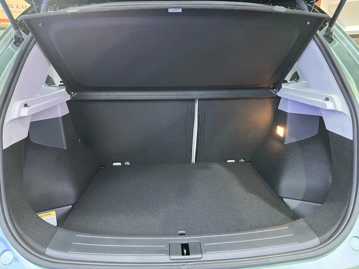 Lihat Lebih Dekat Wujud Mobil Hybrid Terbaru MG VS HEV