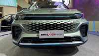 MG VS HEV memiliki grille berbentuk jajaran genjang yang dipermanis list warna biru, menegaskan bahwa ini adalah mobil ramah lingkungan. Foto: Luthfi Anshori/detikOto
