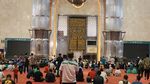 Ngabuburit di Komplek Masjid Istiqlal