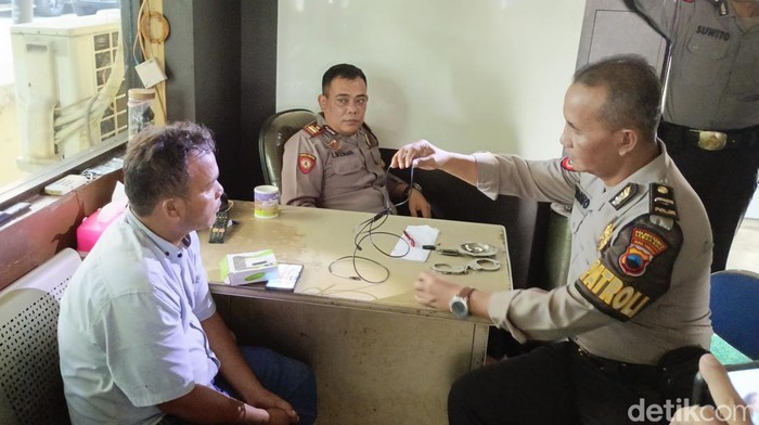 Pria mencurigakan diamankan di pos Sabhara depan Mall Ciputra Semarang, Kamis (21/3/2024).