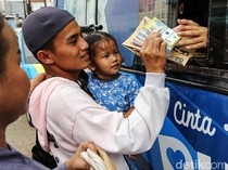 Ramai-ramai Mulai Tukar Uang Baru!