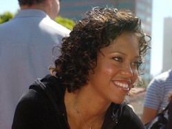 Perjuangan Regina King Hadapi Duka Setelah Anak Tunggal Meninggal Bunuh Diri