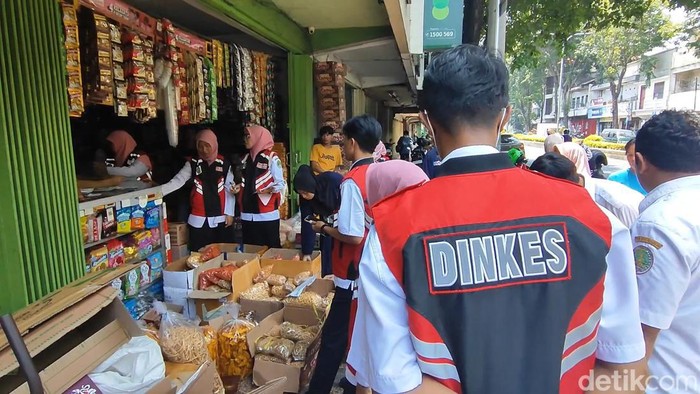 Satgas Pangan Kota Pasuruan sidak makanan dan minuman di wilayahnya