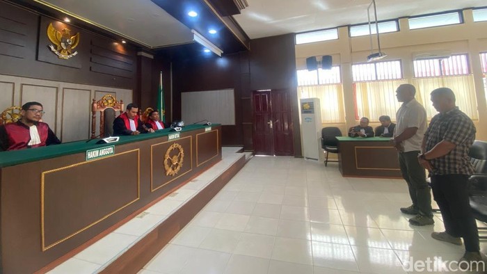 Sidang dugaan pelanggaran Pemilu 2024 di Pengadilan Negeri (PN) Sorong.