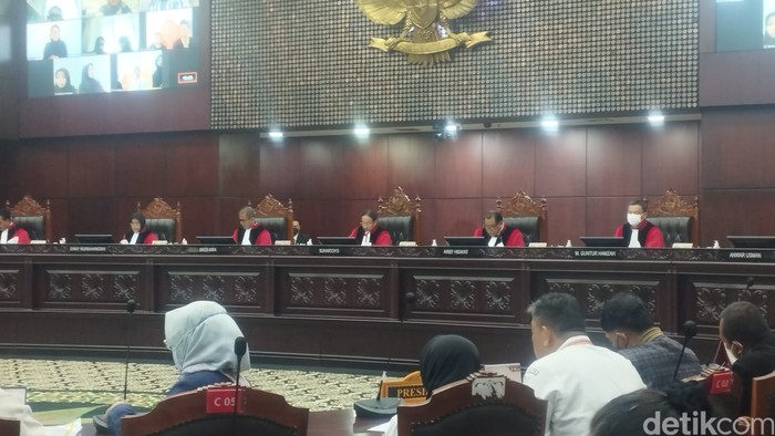 Sidang putusan perkara Nomor 35/PUU-XXI/2023 soal wilayah pesisir-tambang. (Brigitta Belia PS/detikcom)