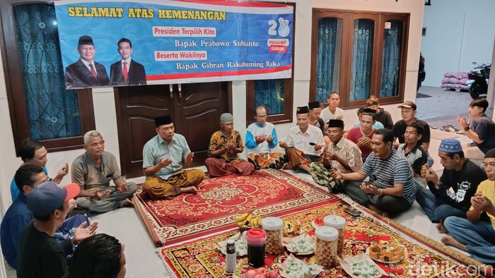 warga sidoarjo rayakan kemenangan prabowo-gibran