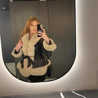 “Aku membiarkan pacarku menggunakan satu kelamin untuk masing-masing pasangan,” ungkap wanita 25 tahun itu, seperti dikutip Daily Mail.  Foto: Dok. Intagram @twopssyprincess