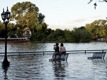 Sungai Meluap, Kawasan Tigre, Argentina Banjir