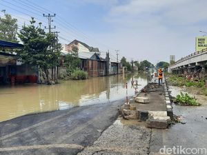 Sempat Capai 3 Meter, Banjir Karanganyar Demak Mulai Surut