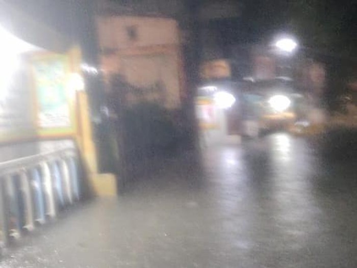 Banjir di Jl Bangun Nusa, Cengkareng, Jakarta Barat, 22 Maret 2024, pukul 05.05 WIB. (Rohim/warga)