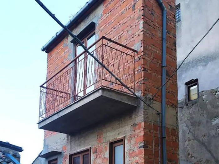 Casa du Currivu, rumah yang dibangun karena dendam ke tetangga sebelah/via Oddity Central