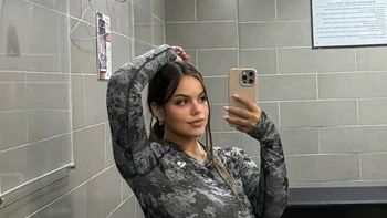 Yang ini terobsesi punya pinggang kecil dan pinggul besar. Foto: Reddit