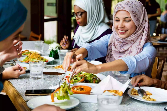 Ini 5 Cara Praktis Bagi Muslim Untuk Menghindari Makanan Non Halal