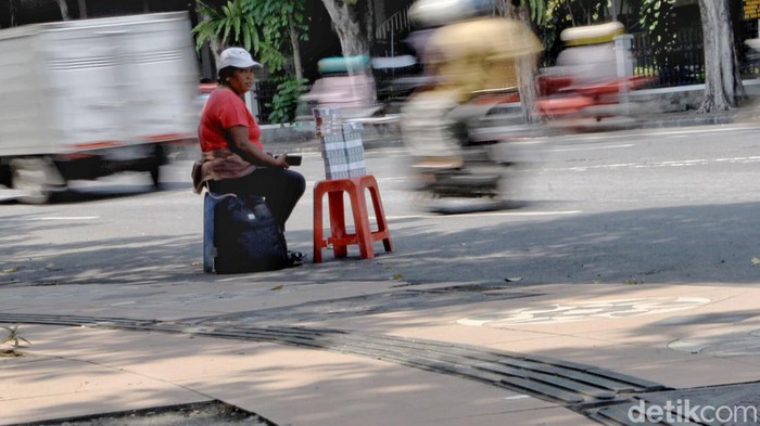 jasa penukaran uang musiman di Surabaya jasa penukaran uang musiman di Surabaya