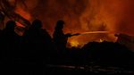 Dua Gudang di Cengkareng Ludes Terbakar