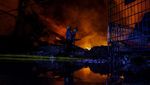 Dua Gudang di Cengkareng Ludes Terbakar
