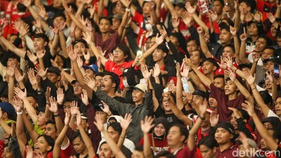Ketika Atmosfer GBK Meletup-letup, Menyala Abangku!