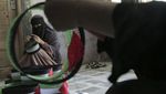 Melihat Produksi Peci Rajut Palestina di Sukabumi