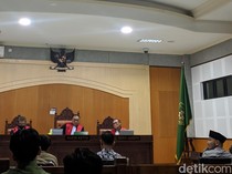 Sidang Korupsi Rp 1,9 Miliar Eks Walkot Bima, Hakim Marahi Saksi