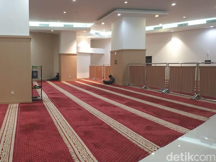 Intip Nyamannya Musala Lippo Mall Puri, Ada Takjil buat Buka!