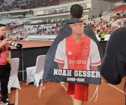 Noah Gesser.