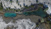 Sebuah ekosistem lahan basah yang langka di Gurun Chihuahuan, utara Meksiko, mungkin menyimpan informasi penting mengenai asal-mula kehidupan di bumi –dan bahkan mungkin kehidupan di Mars. Namun ia berada dalam bahaya serius bila airnya terus dikuras para perusahaan agrobisnis, ilmuwan lokal memperingatkan.  