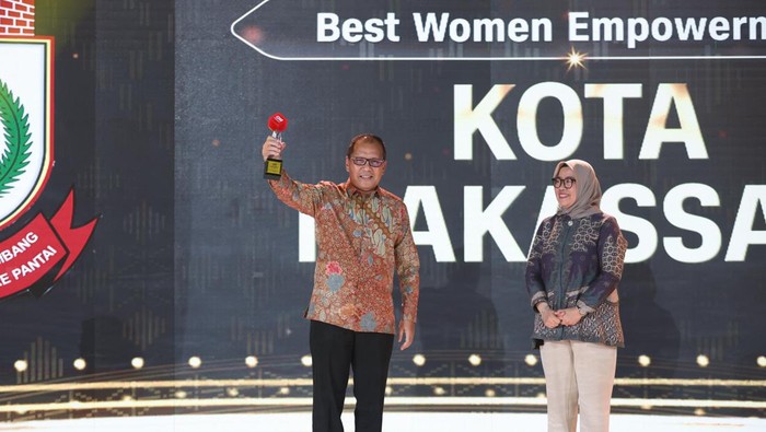 Pemkot Makassar menyabet 4 penghargaan pada ajang CNN Indonesia Awards 2024. Dokumen Istimewa