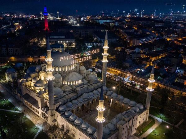 Potret Masjid Suleymaniye Turki dari Udara