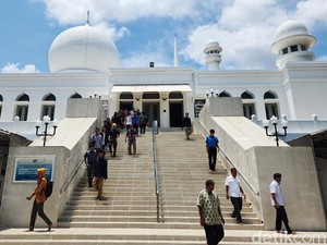 Siap Tampung 13 Ribu Jemaah, Masjid Al-Azhar Gelar Salat Idul Adha Besok