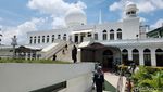 Potret Megah dan Bersejarah Masjid Al Azhar Jakarta